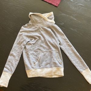 Abercrombie sweatshirt. Soft material.